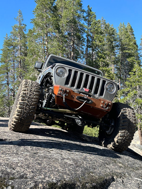 Gauntlet Front Bumper w/Winch Plate for Jeep JL/JT (2018+)