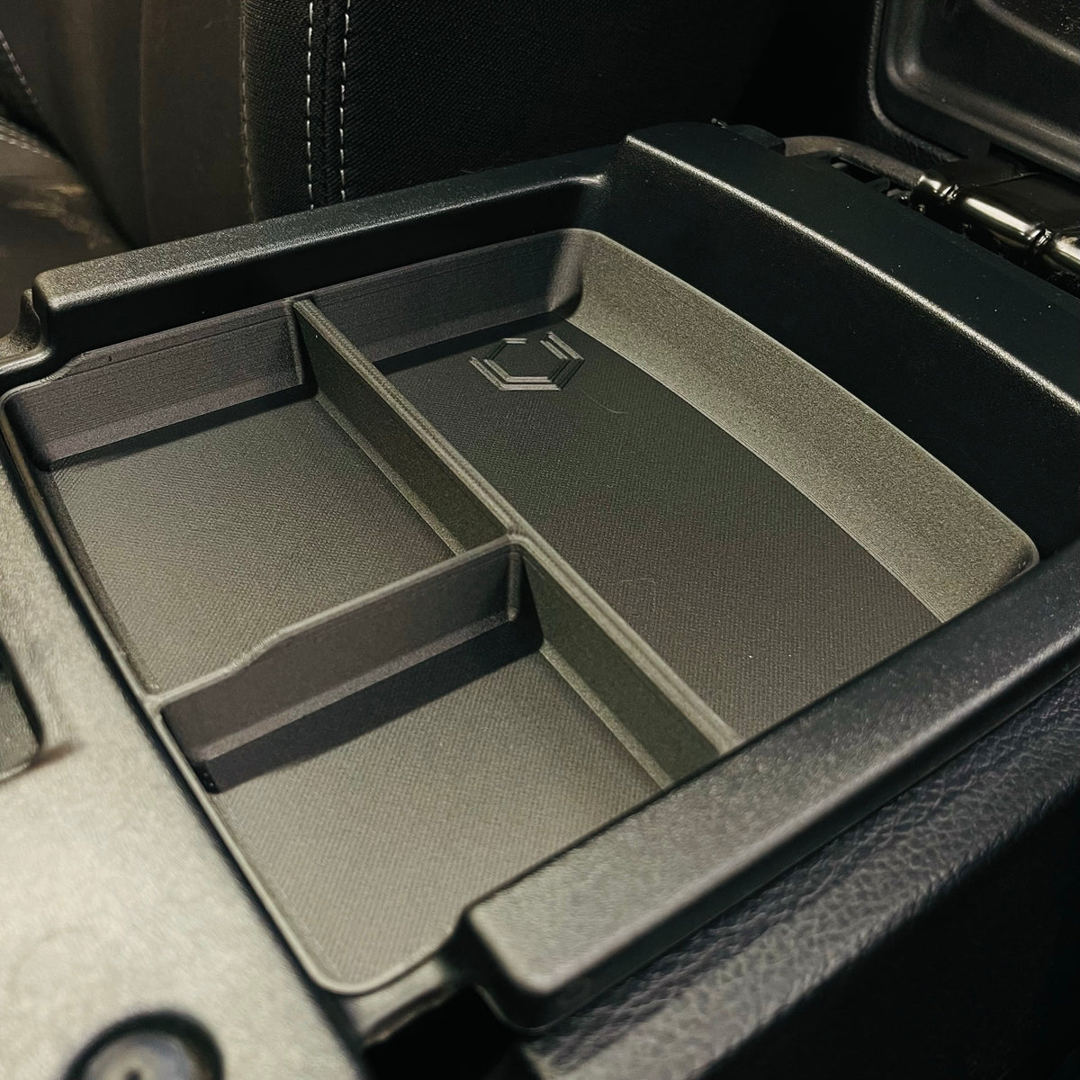 Jeep JK 20112017 Upper Console Organizer Campsite Carbon