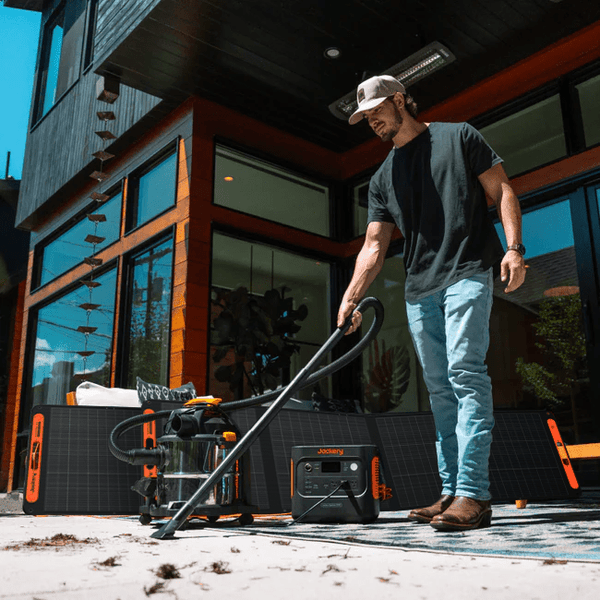Jackery Solar Generator 2000 v2