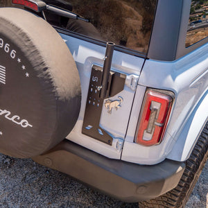 2021+ Ford Bronco Tailgate Flag Mount — Turn Offroad