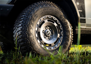 2021-2023 Ford Bronco Everglades Wheel Kit, Carbonized Gray — Ford Racing (M-1007K-P1785E)