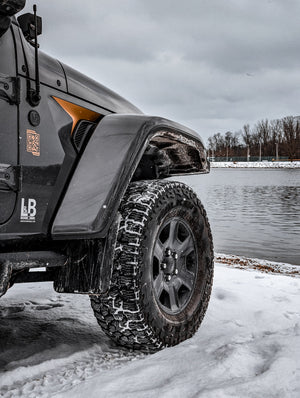 Jeep Wrangler JL & Gladiator JT Fender Vent Decals — Arrow Point Highlight Pattern Pair — L&B Designworks