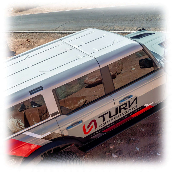 TR10 Hard Top for Ford Bronco 4-Door with White Gelcoat