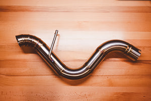 Jeep Wrangler JL 304SS Axle-Back Exhaust — underbody view